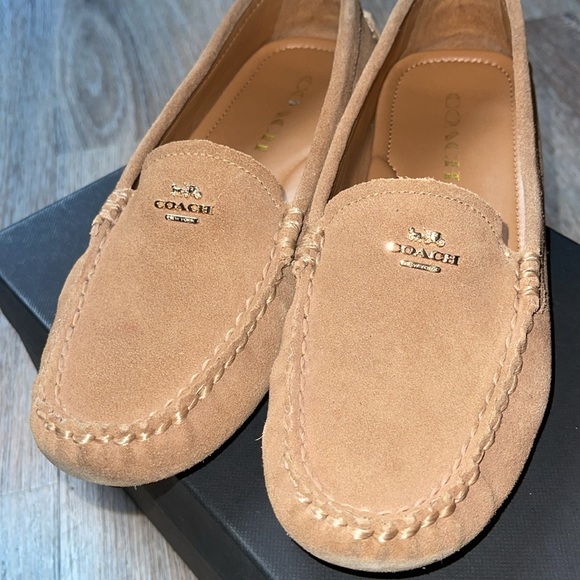 Coach Amber Calf Suede Loafers in Camel Size 6 - Picture 15 of 16